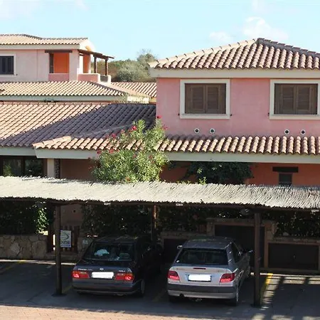 Casa Vacanze Сasa de vacaciones Murta Maria